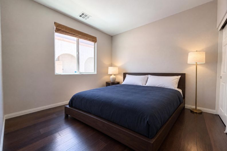 Photo 10 of 21 of 908 Baronet Dr, Las Vegas, NV