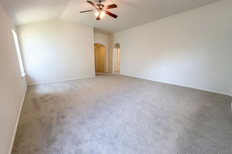 Photo 6 of 23 of 7435 Kennemer Dr, Humble, TX
