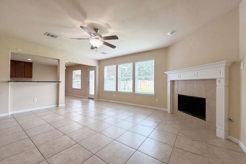 Photo 16 of 21 of 9965 Boulder Bend Ln, Brookshire, TX