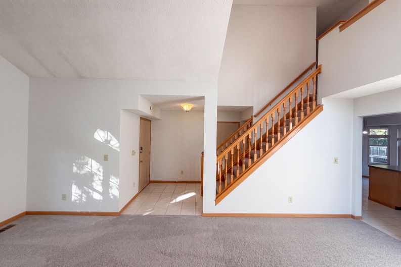 Photo 11 of 40 of 232 Brownstone Ct, Westerville, OH