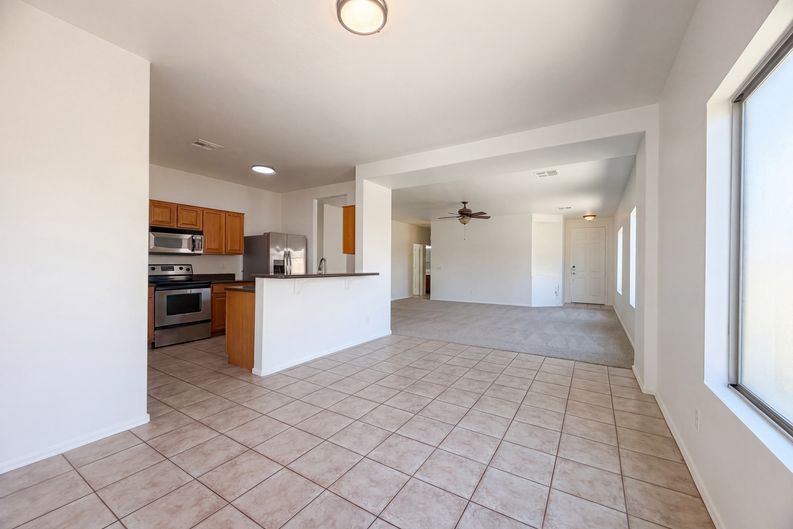 Photo 11 of 17 of 28783 N Sedona Pl, San Tan Valley, AZ