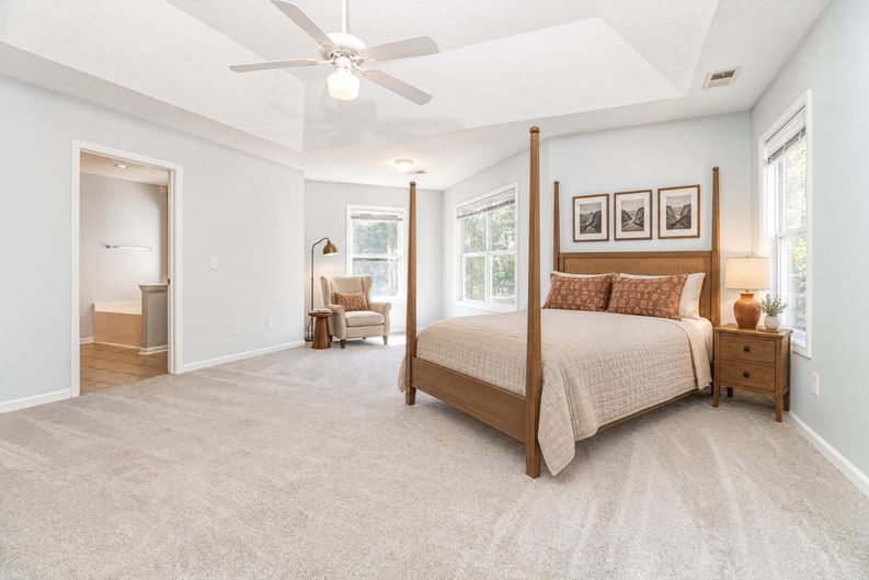 Photo 4 of 18 of 247 Brooksdale Dr, Columbia, SC