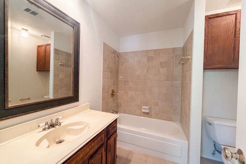 Photo 16 of 27 of 905 Ridgemont Dr, Allen, TX