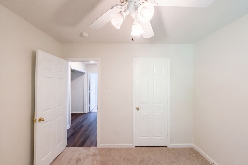 Photo 11 of 19 of 3888 Courtland Cir, Thomasville, NC