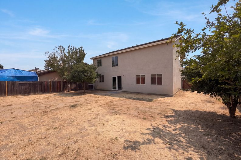 Photo 29 of 31 of 2155 Watercourse St, Stockton, CA