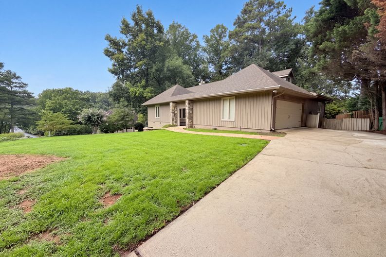 Photo 38 of 44 of 5344 Forest Springs Dr, Atlanta, GA