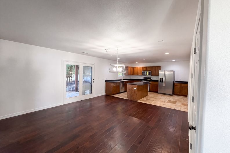 Photo 6 of 26 of 866 S 1580 W, Lehi, UT