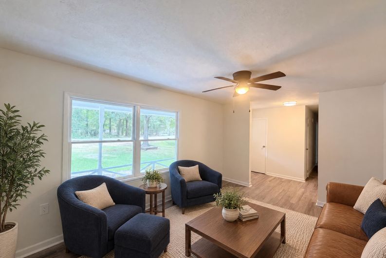 Photo 3 of 23 of 1181 Bouldercrest Cir, Watkinsville, GA