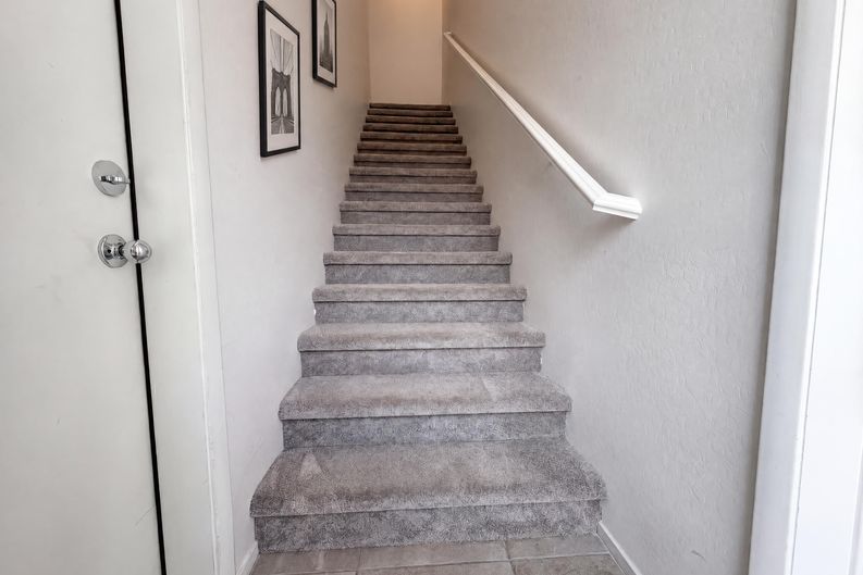 Photo 7 of 19 of 8457 Insignia Ave, Las Vegas, NV