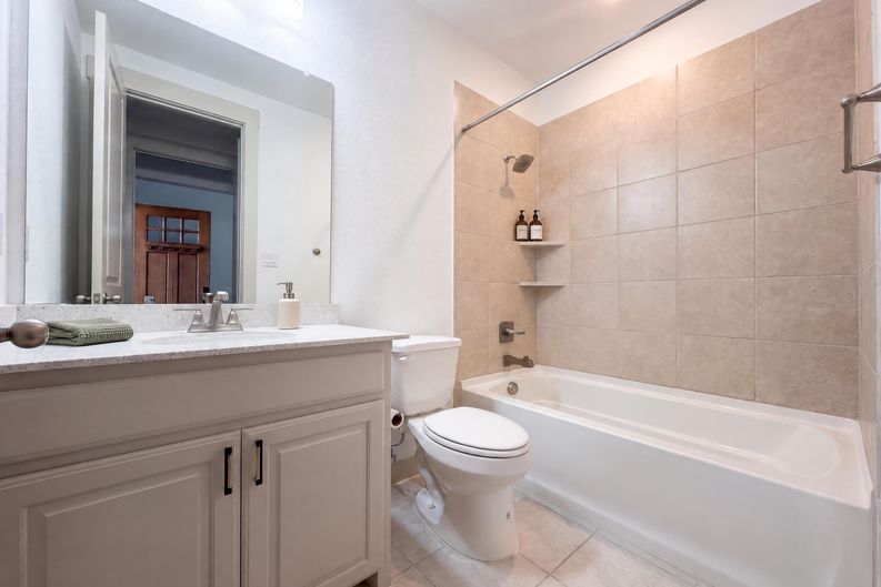 Photo 22 of 28 of 9694 Brackenfield Ln, Frisco, TX