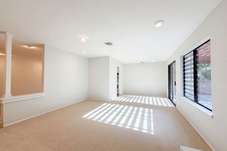 Photo 11 of 21 of 2785 Bonita Dr, Highland, CA