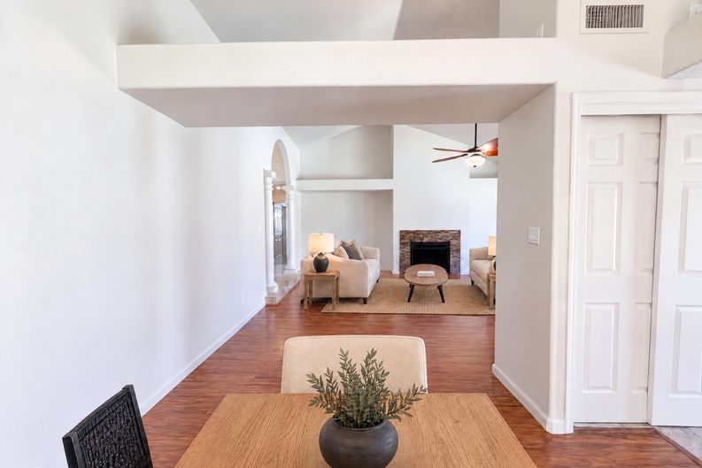 Photo 8 of 34 of 3906 E Amberwood Dr, Phoenix, AZ