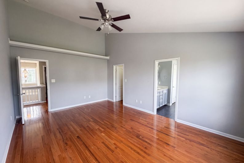 Photo 4 of 16 of 4034 Patriot Ridge Ct, Raleigh, NC