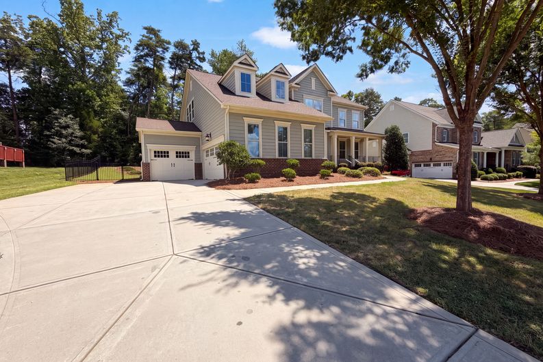 Photo 18 of 21 of 147 Monteray Oaks Cir, Fort Mill, SC
