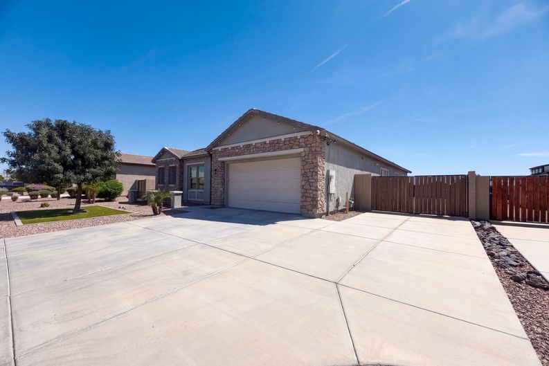 Photo 13 of 17 of 2923 E Inca Ln, San Tan Valley, AZ