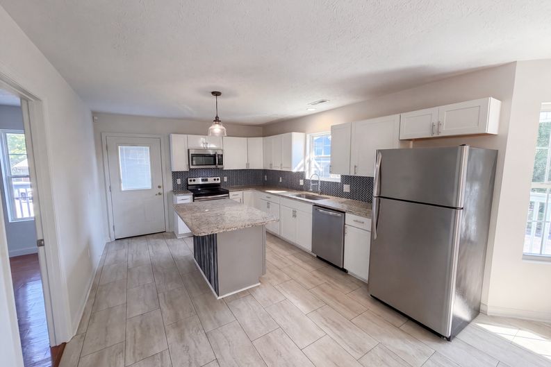 Photo 11 of 28 of 2039 Slippery Rock Cir, Sevierville, TN