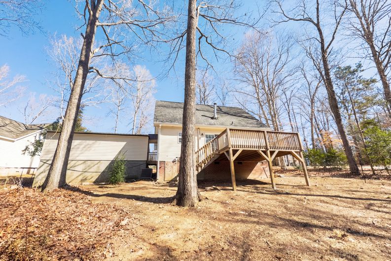 Photo 5 of 15 of 1710 Oak Park Ct, Iron Station, NC