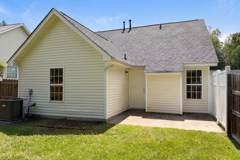 Photo 5 of 16 of 2025 Duke Adam St, Kannapolis, NC