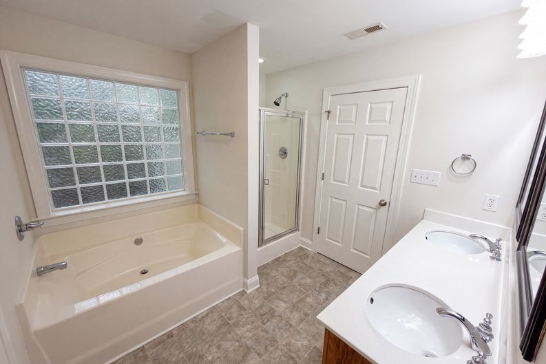Photo 9 of 19 of 2037 Olde Towne Dr, Monroe, NC