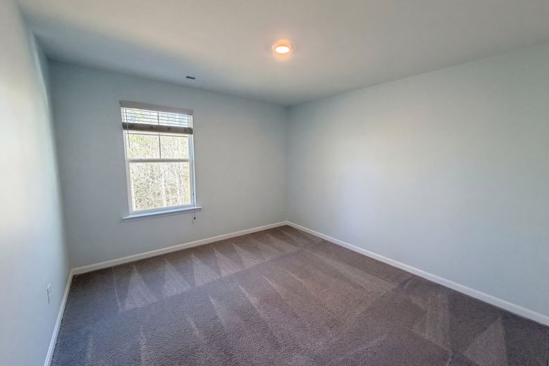 Photo 17 of 22 of 6454 Faulkner Dr, North Chesterfield, VA