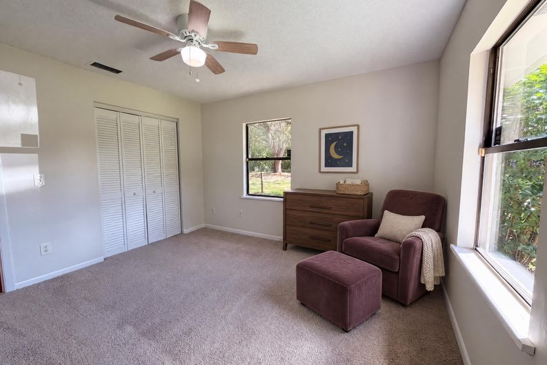 Photo 13 of 24 of 7023 Shindler Dr, Jacksonville, FL