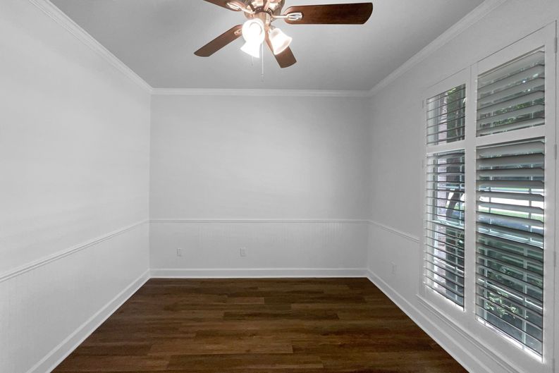Photo 5 of 27 of 321 Beacon Hill Dr, Allen, TX