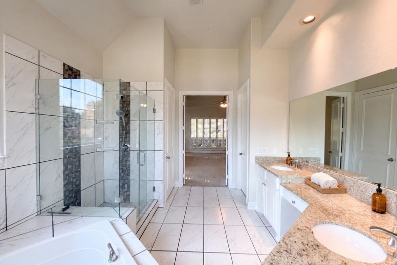 Photo 17 of 36 of 4615 Wildgrove Dr, Flower Mound, TX