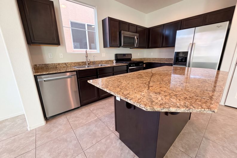 Photo 6 of 23 of 10713 Dobbs Ave, Las Vegas, NV