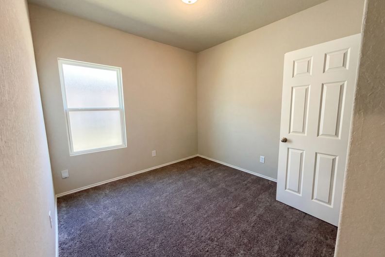 Photo 15 of 17 of 431 Pleasanton Way, San Antonio, TX