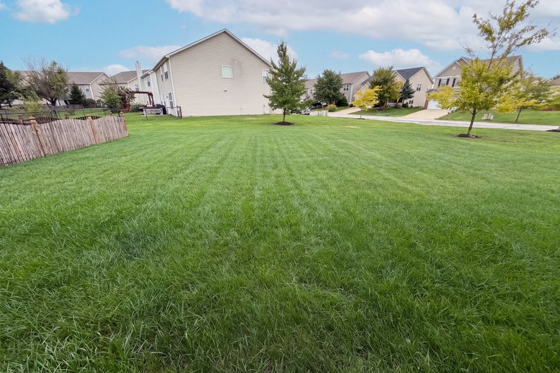 Photo 25 of 31 of 12634 Old Pond Rd, Noblesville, IN