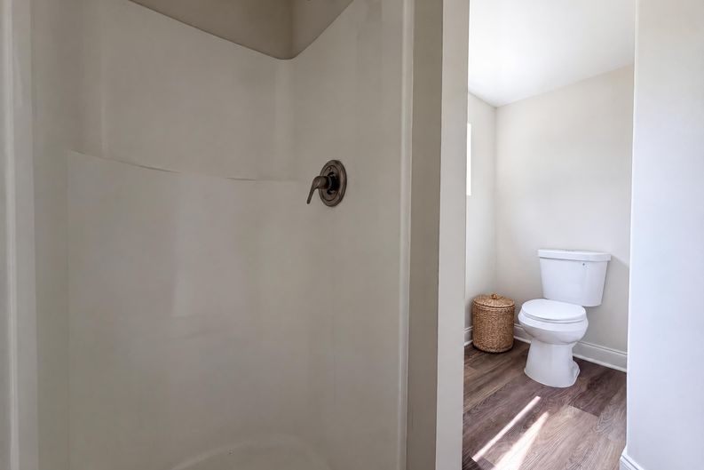 Photo 16 of 19 of 7008 Thurston Rd, Jacksonville, FL