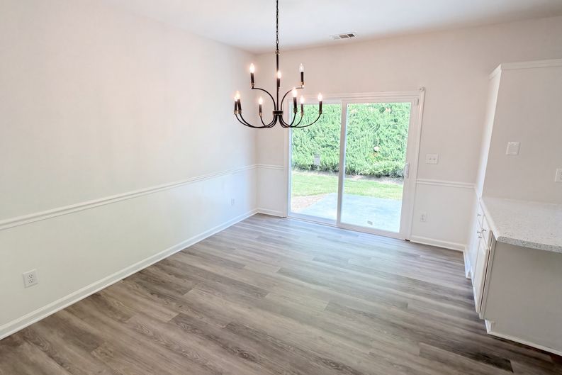 Photo 10 of 30 of 9155 Nesbit Ferry Rd, Alpharetta, GA