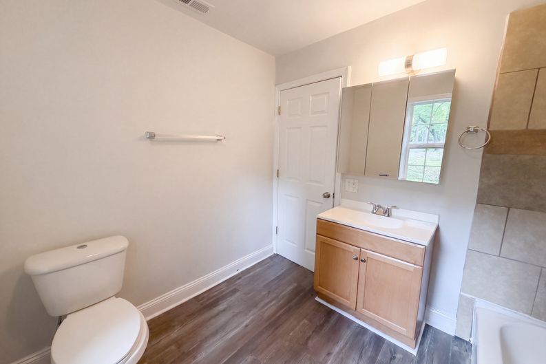 Photo 11 of 19 of 4800 Leonard Ave, Henrico, VA