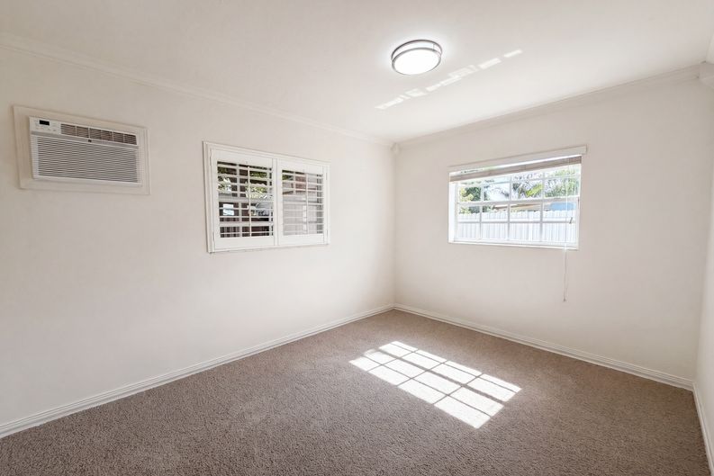 Photo 13 of 20 of 4403 NW 202nd St, Miami Gardens, FL