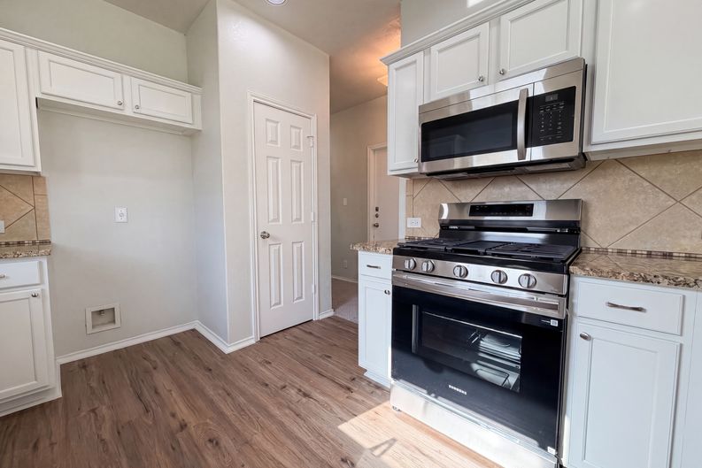 Photo 8 of 16 of 2886 Oakbranch Rdg, New Braunfels, TX