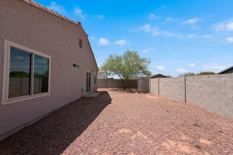 Photo 25 of 26 of 10564 W Buena Vista Dr, Arizona City, AZ