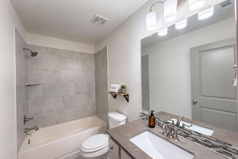 Photo 17 of 24 of 6702 Terania Cir, Katy, TX