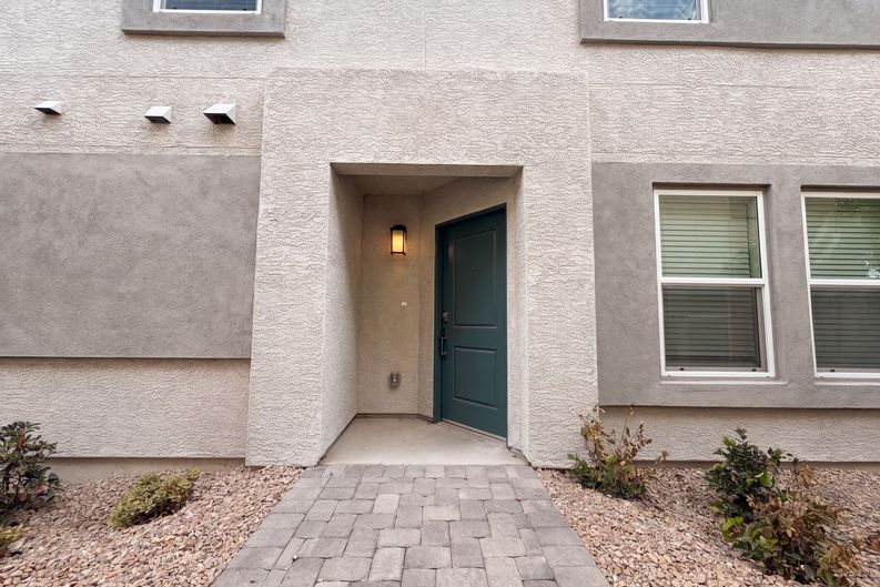 Photo 5 of 18 of 539 Bellum Dr, Henderson, NV