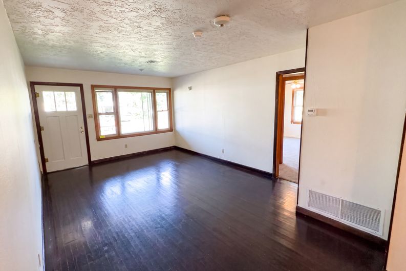 Photo 6 of 20 of 2606 NW 17th St, Lawton, OK