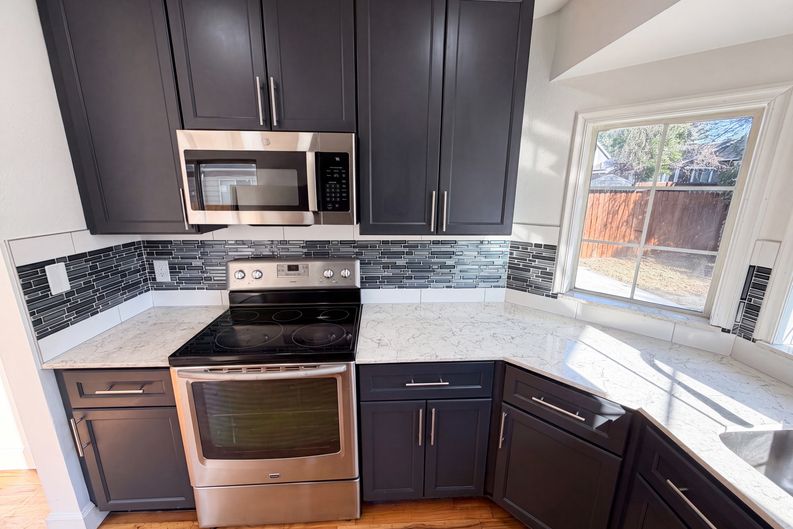 Photo 7 of 23 of 14561 E 46th Ave, Denver, CO
