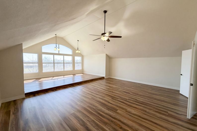 Photo 4 of 30 of 1711 Kennedy Dr, Wylie, TX