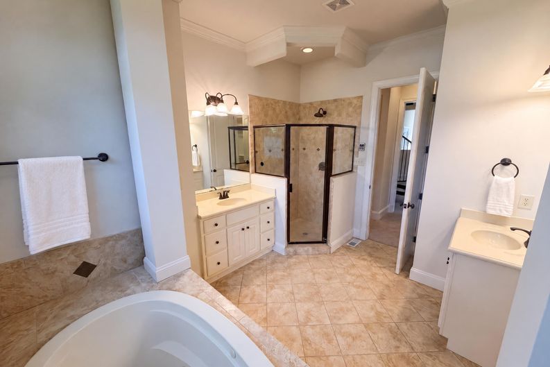 Photo 10 of 42 of 3027 Krogen Ct, Creedmoor, NC