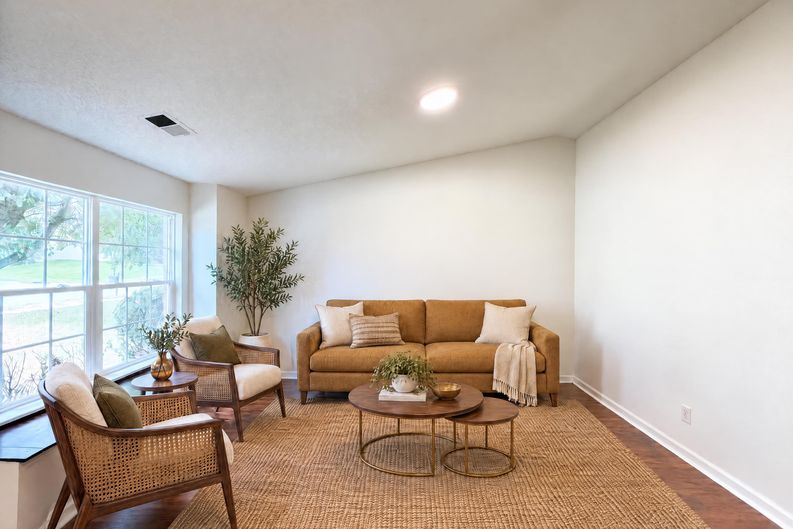 Photo 8 of 20 of 8616 Silver Falls Way, Charlotte, NC