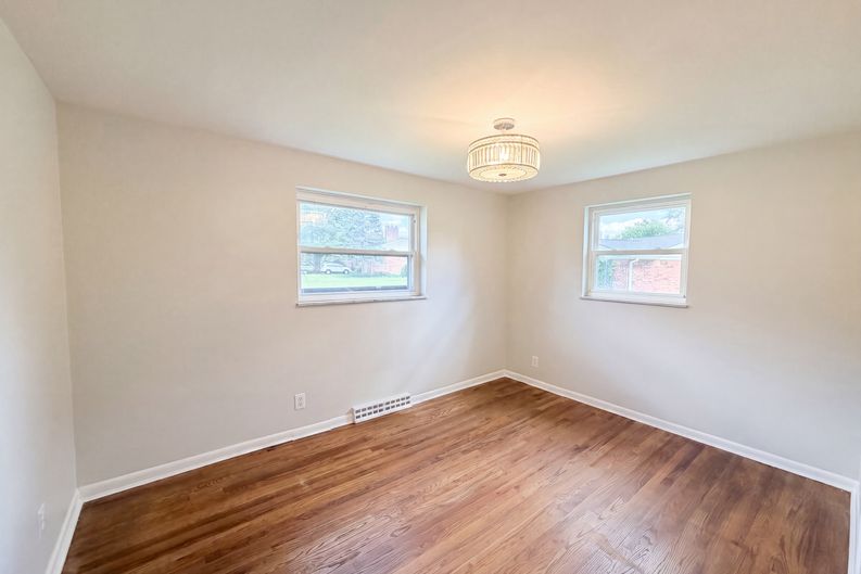 Photo 12 of 21 of 4481 Forest Trl, Cincinnati, OH