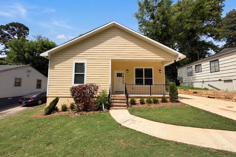 Photo 20 of 22 of 861 77th St S, Birmingham, AL