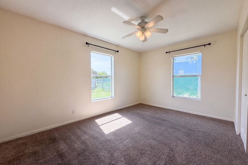 Photo 11 of 20 of 1418 S K St, Lake Worth Beach, FL