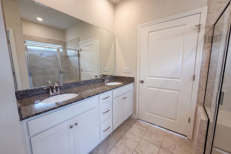Photo 11 of 23 of 232 Shadowbrook Way, Camden, SC