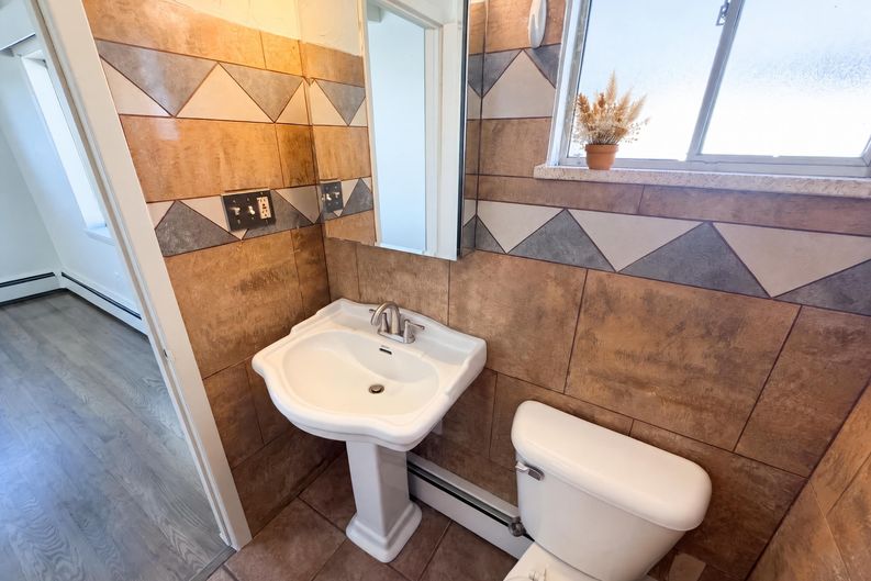 Photo 22 of 63 of 7811 W 62nd Ave, Arvada, CO