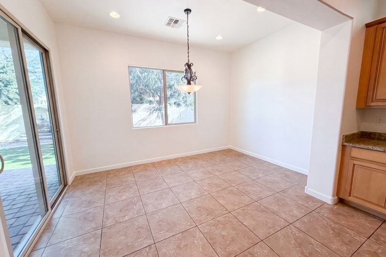Photo 21 of 40 of 701 E Charlevoix Ave, Gilbert, AZ