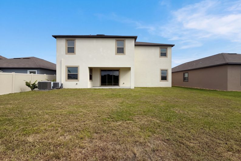 Photo 5 of 25 of 9430 Channing Hill Dr, Sun City Center, FL